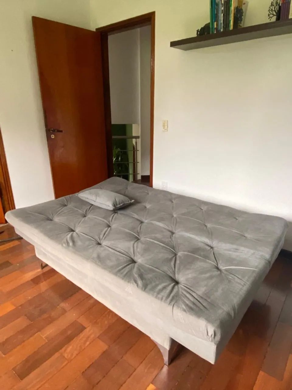 Sofá Cama Cinza Claro Neutro  - Foto 4