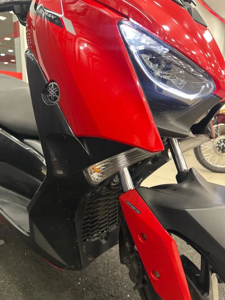 XMAX 250 - Foto 2