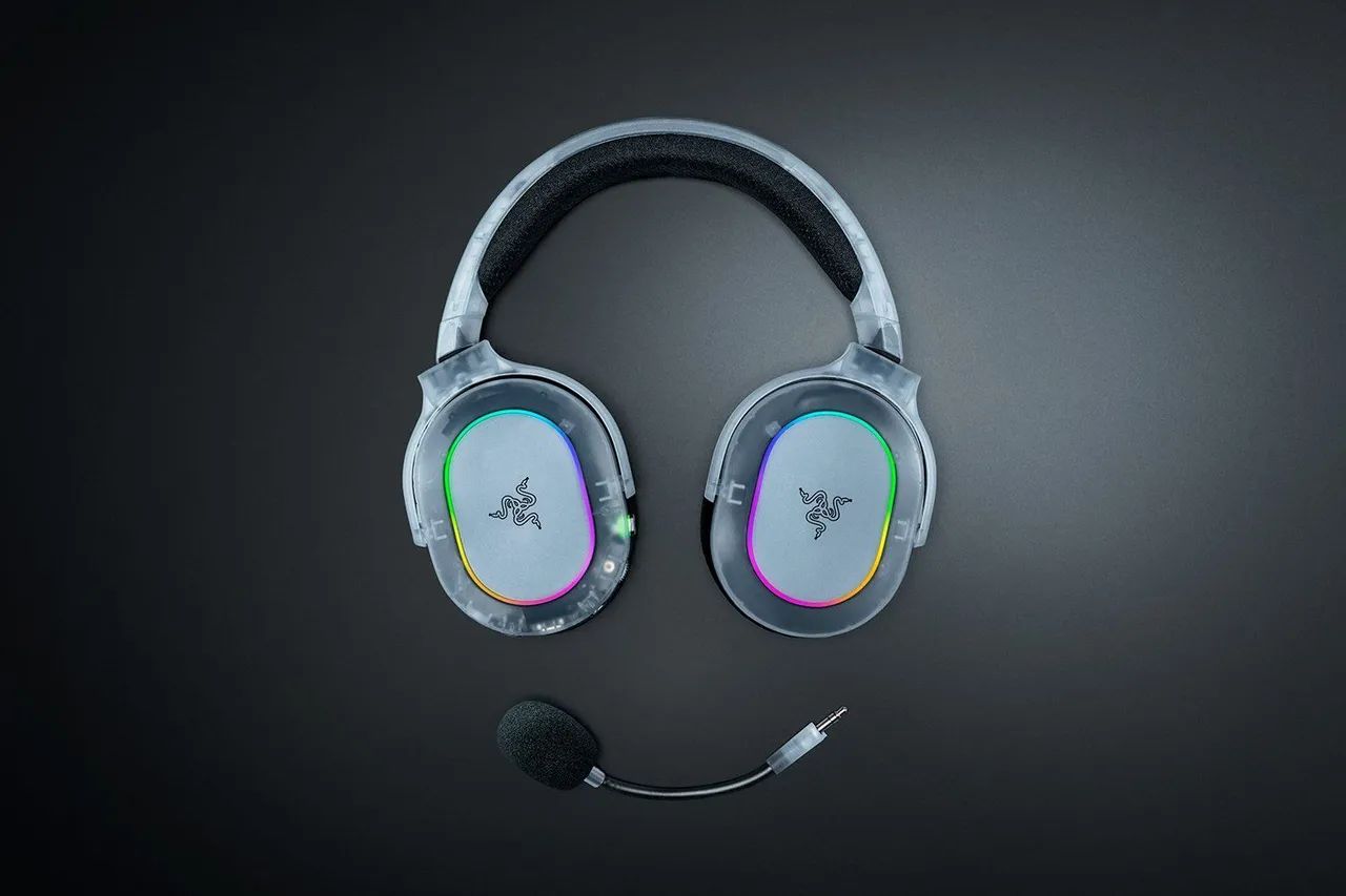 Razer Barracuda X Chroma Phantom White - Fones de Ouvido - Jardim