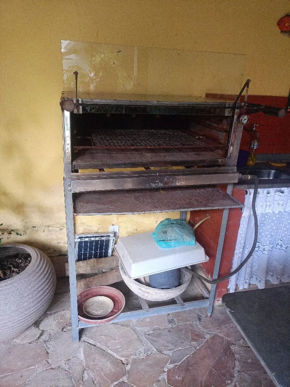 Vendo Forno de pizza industrial modelo Guilhotina a gás com mostrador de temperatura. - Foto 4