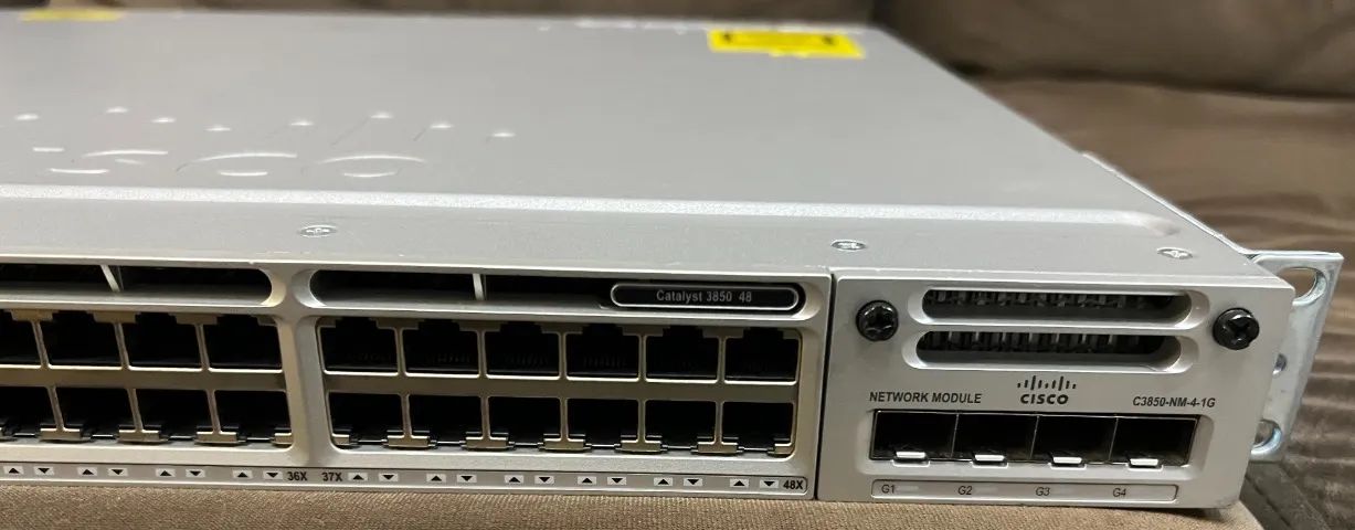Switch Cisco WS-C3850-48T + Módulo 1GB - Foto 2