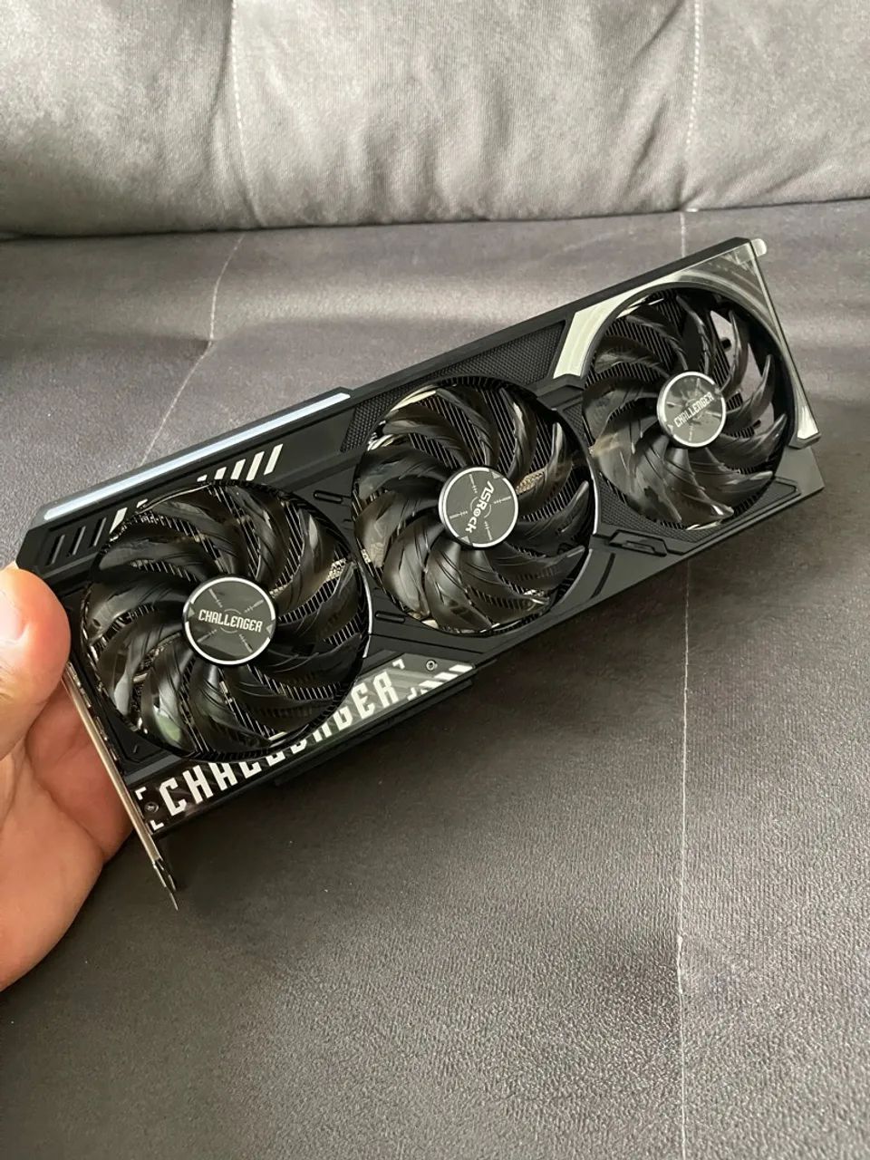 Asrock 9070xt Challenger - Foto 3
