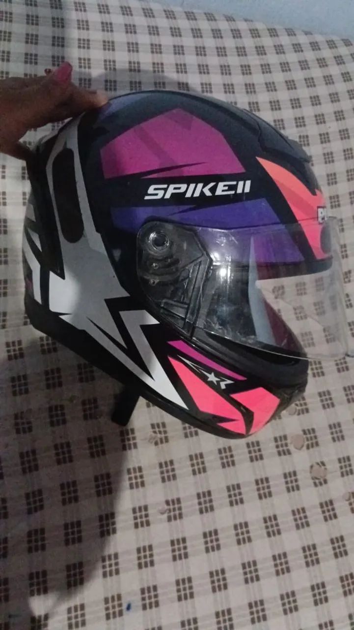 vendo esse capacete semi novo