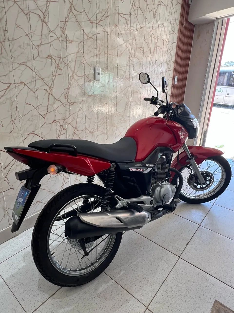 Fan 150 ESD 2014 - Foto 2