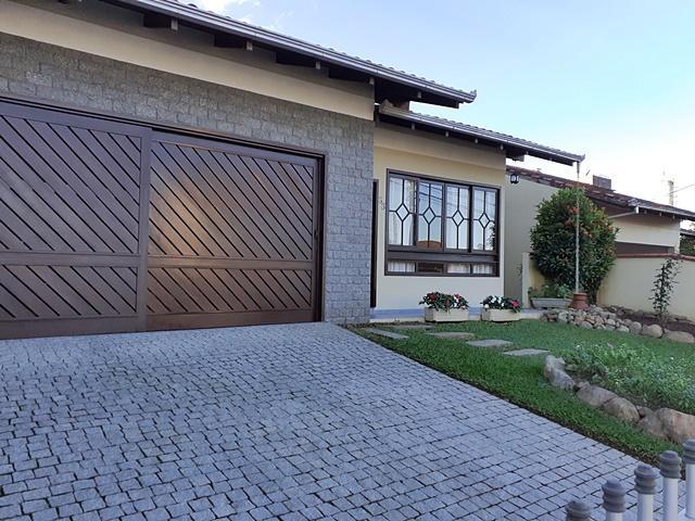 Casa à venda com 3 dormitórios em Glória, Joinville cod:10258
