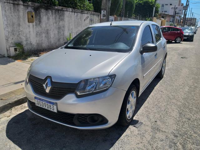 Vende se sandero 2016 único dono 1.0 extra