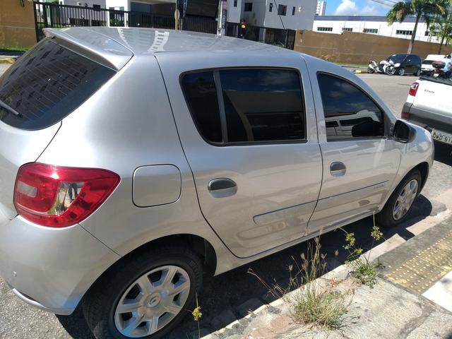 Vende se sandero 2016 único dono 1.0 extra - Foto 6