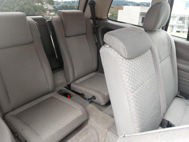 Zafira expresson 2.0 8v aut 7 lugares - meriva tucson ecosport doblo suv - Foto 8