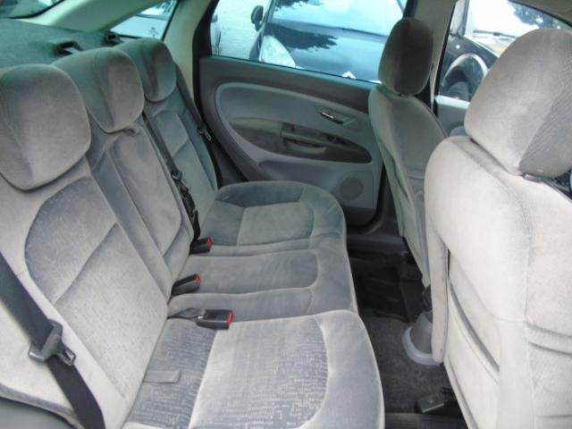 Fiat linea 2010 1.9 mpi hlx 16v flex 4p automatizado - Foto 8
