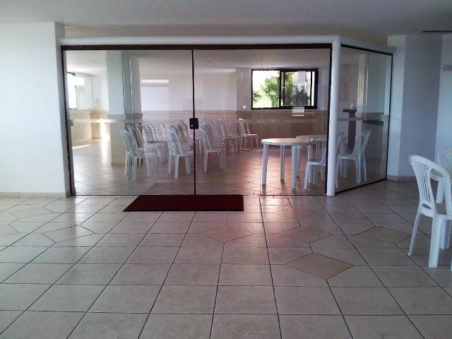 Vendo apartamento com três quartos com dependência no Stiep - Foto 20