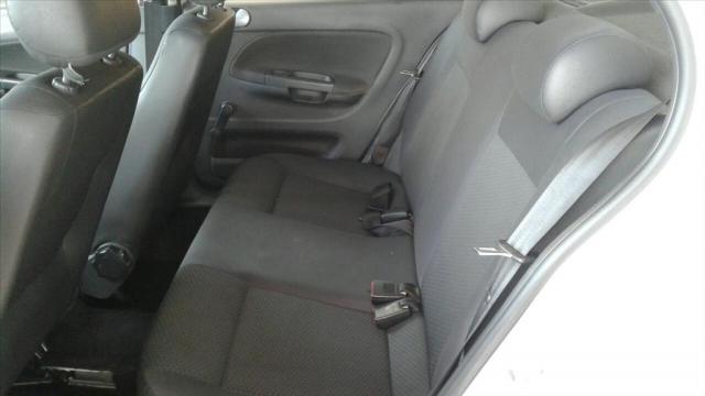 VOLKSWAGEN VOYAGE 1.0 12V MPI TOTALFLEX TRENDLINE 4P MANUAL - Foto 5
