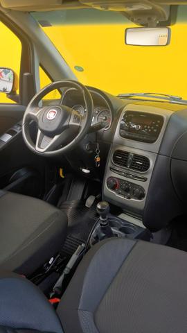 Idea Attractive 1.4 Flex 2015 - Foto 8