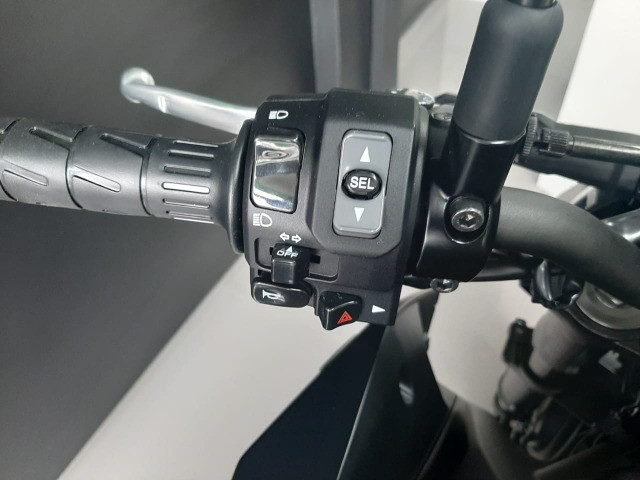 Kawasaki Z 900 Preta 2021 - Foto 17