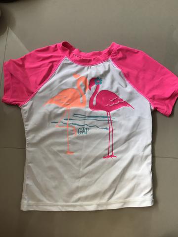 Blusa proteção sol gap tem 10/11