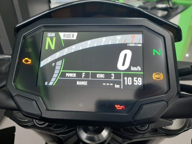 Kawasaki Z 900 Preta 2021 - Foto 10