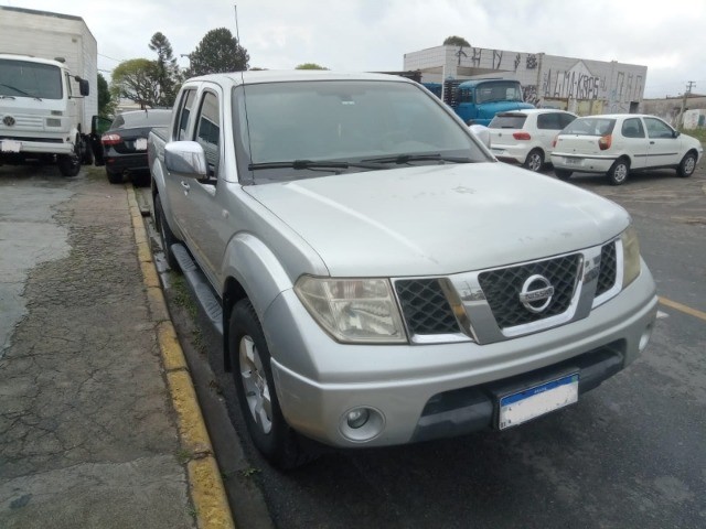 NISSAN FRONTIER 4X4 MANUAL ANO 2008