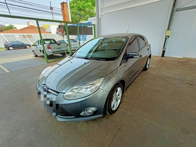 FORD FOCUS 2014 1.6 AUTOMÁTICO
