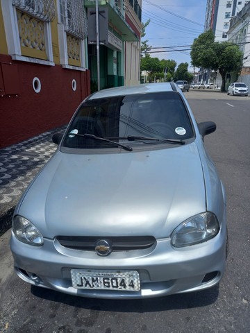VENDO CORSA SEDAN TOP!