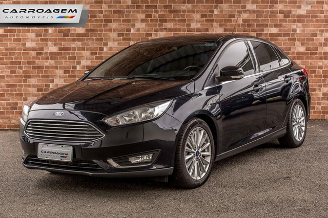 FORD FOCUS TITANIUM 2.0 SEDAN 2016