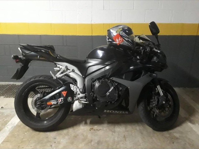 HONDA CBR 600R