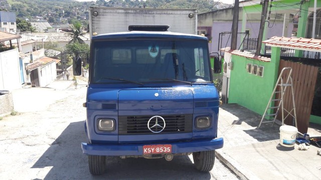 VENDO CAMINHÃO