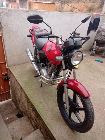 VENDE-SE HONDA CG 125 EM DIA