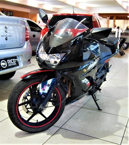 KAWASAKI NINJA 250R 2011 PRETA GASOLINA
