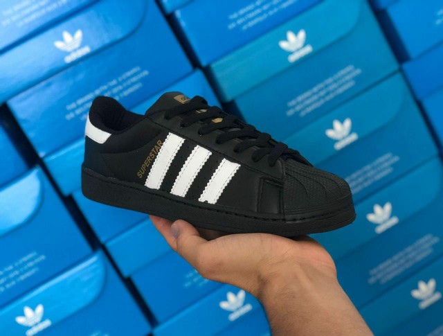 tenis adidas slip on verde