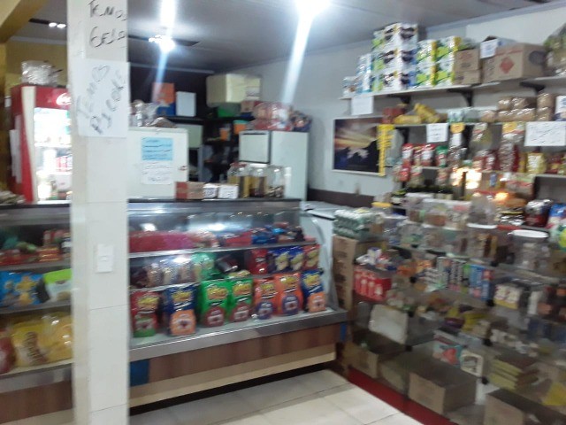 Loja Tem de Tudo, de Salgados, Mercearia, material de c na Qs 06 entre o Areal e Arniquera - Foto 3