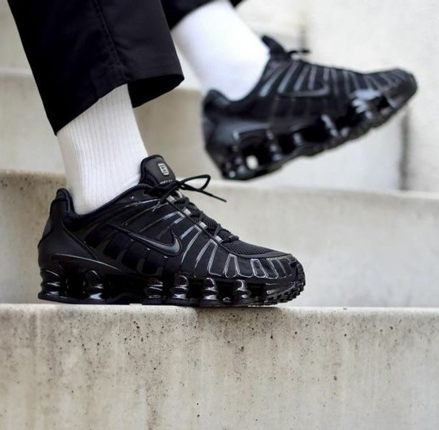 chinelo slip on nike