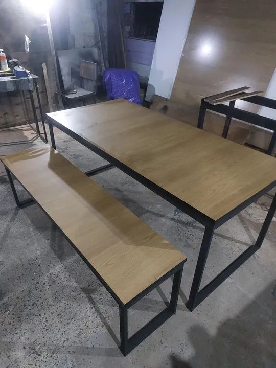 Mesa de Jantar com Banco em Madeira e Aço - Foto 2