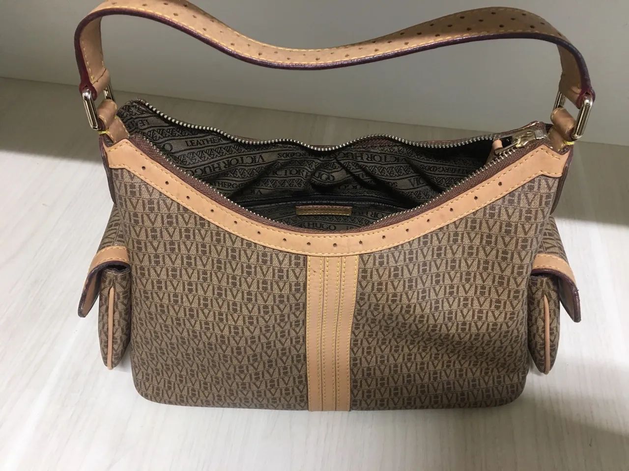 Bolsa Victor Hugo  - Foto 2