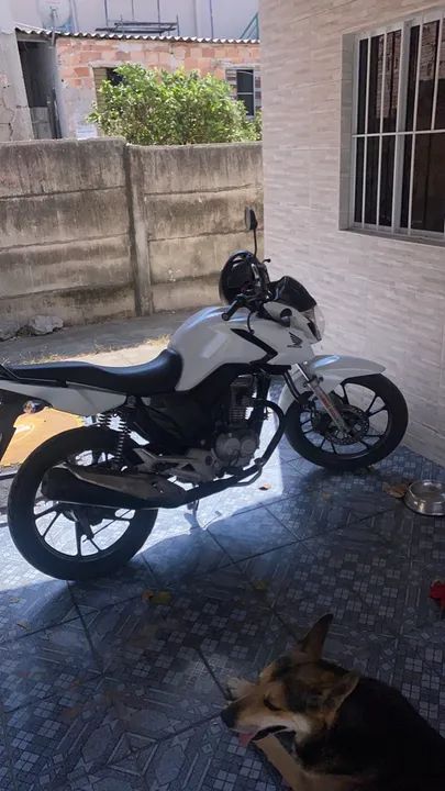 Aluguel de moto caução de 400,00 sem/220,00