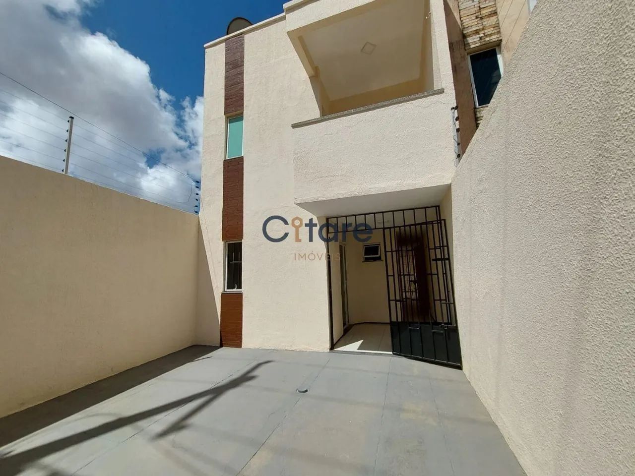 Casa com 3 dormitórios à venda, 100 m² por R$ 275.000,00 - Barroso - Fortaleza/CE