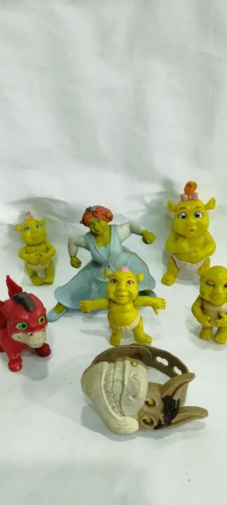 Bonecos Miniaturas Shrek Fiona Usados - Foto 5