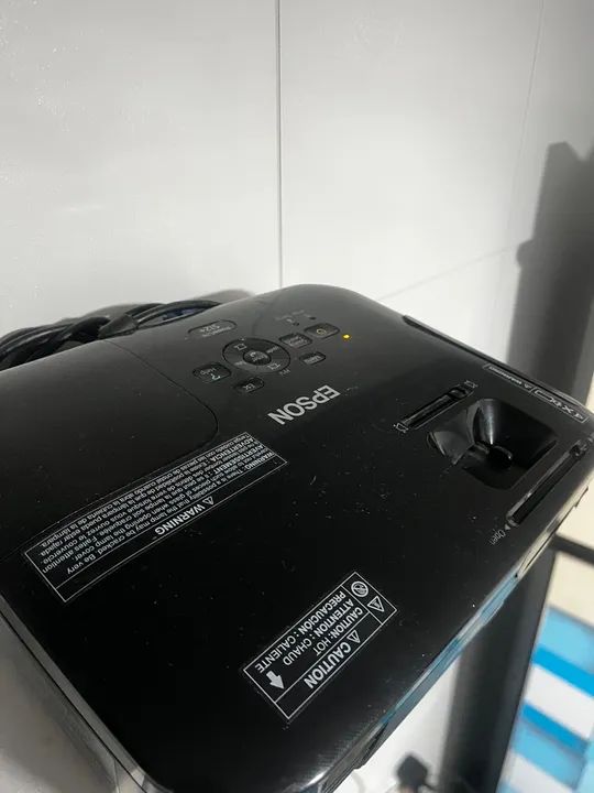 Projetor para filmes e séries - Foto 3