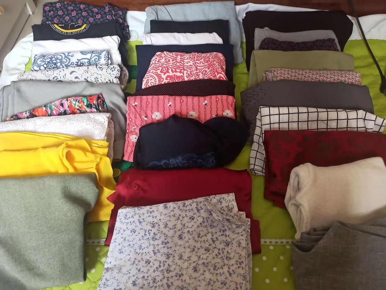 Lotes de roupas femininas usadas - 10 peças cada