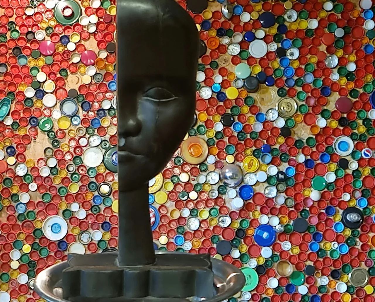 Cabeça de escultura em Ébano, MADAGASCAR