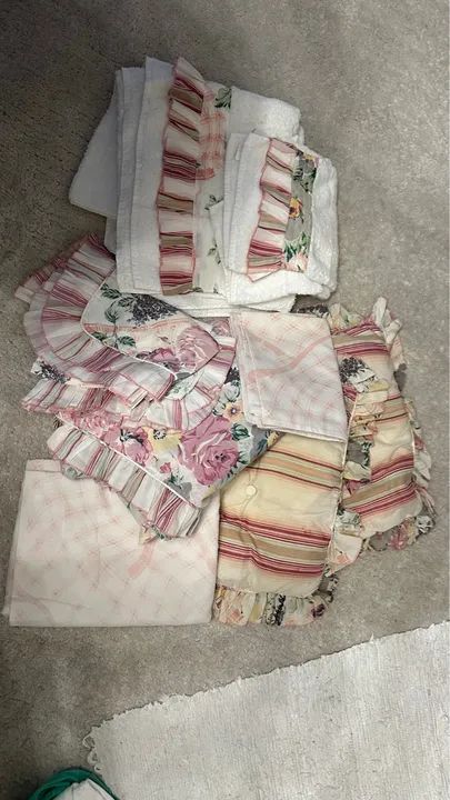 Jogo de Lençol e Toalhas King Floral aceito oferta - Foto 3