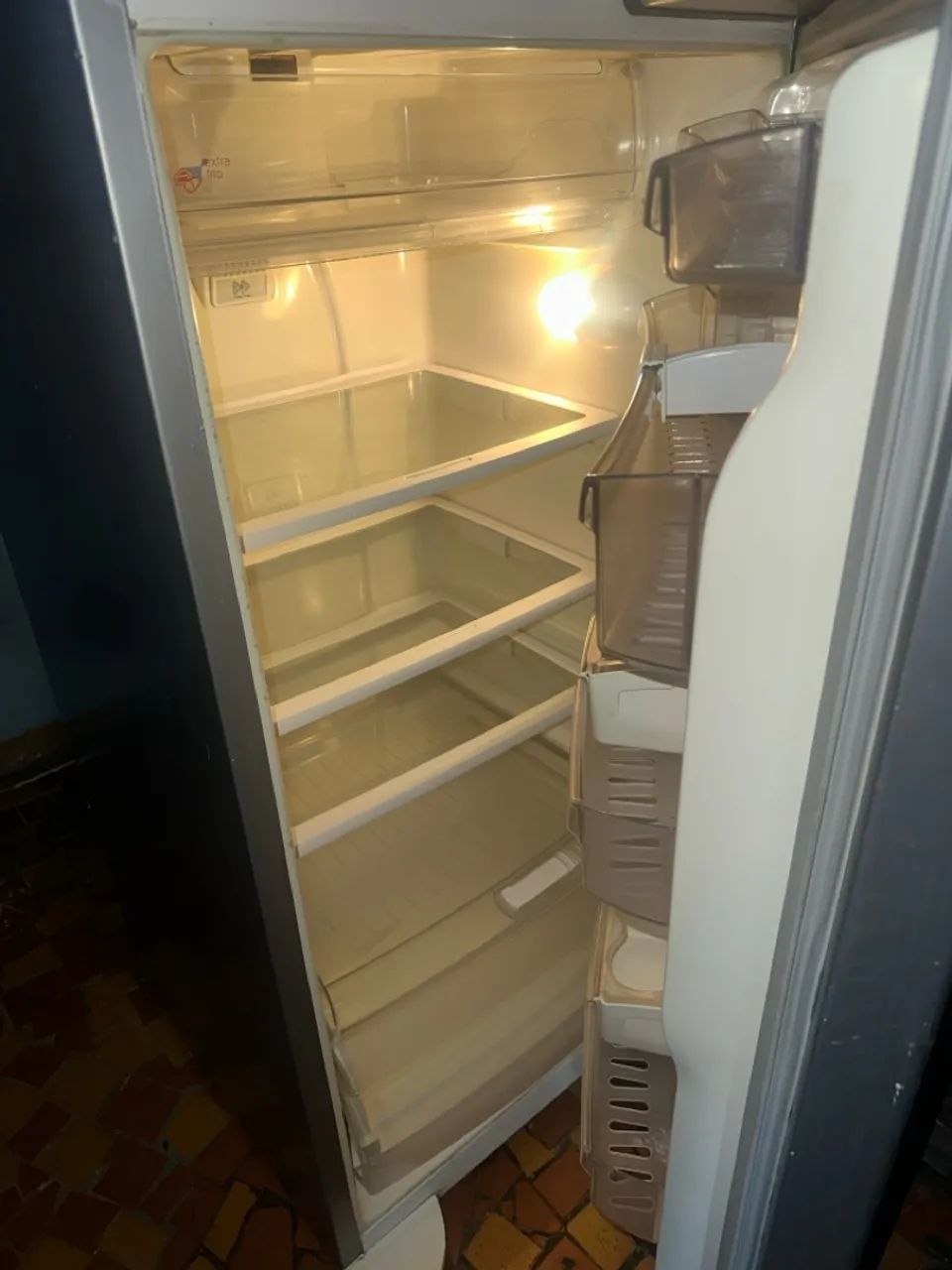 Geladeira Electrolux seminova