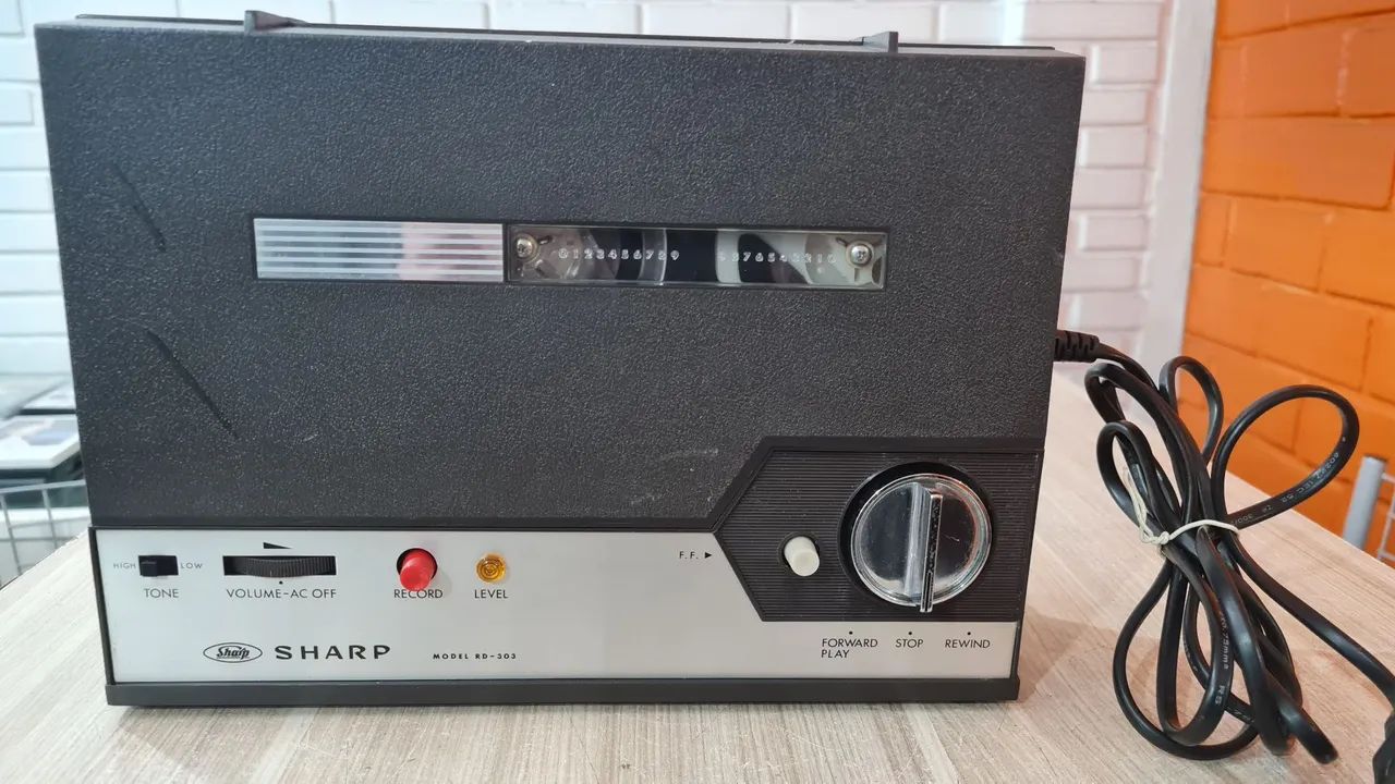 Gravador SHARP RD-303 com Microfone Vintage - Foto 2