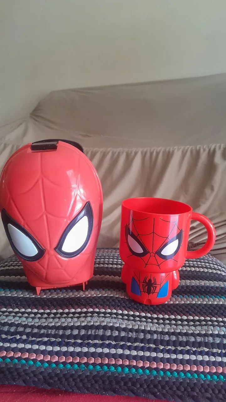 Lancheira e Copo do Homem Aranha  - Foto 2