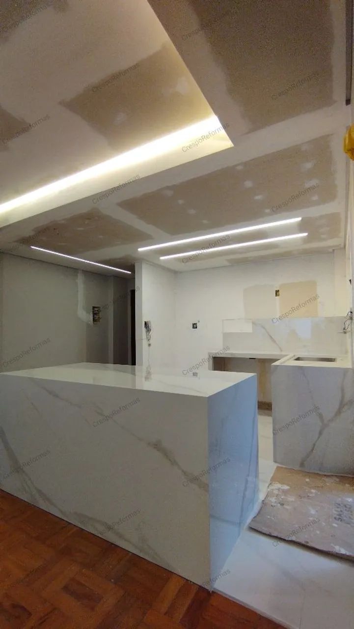 Crespo Reformas - Pia, bancadas, ilhas, nichos em porcelanato  fino acabamento  - Foto 3