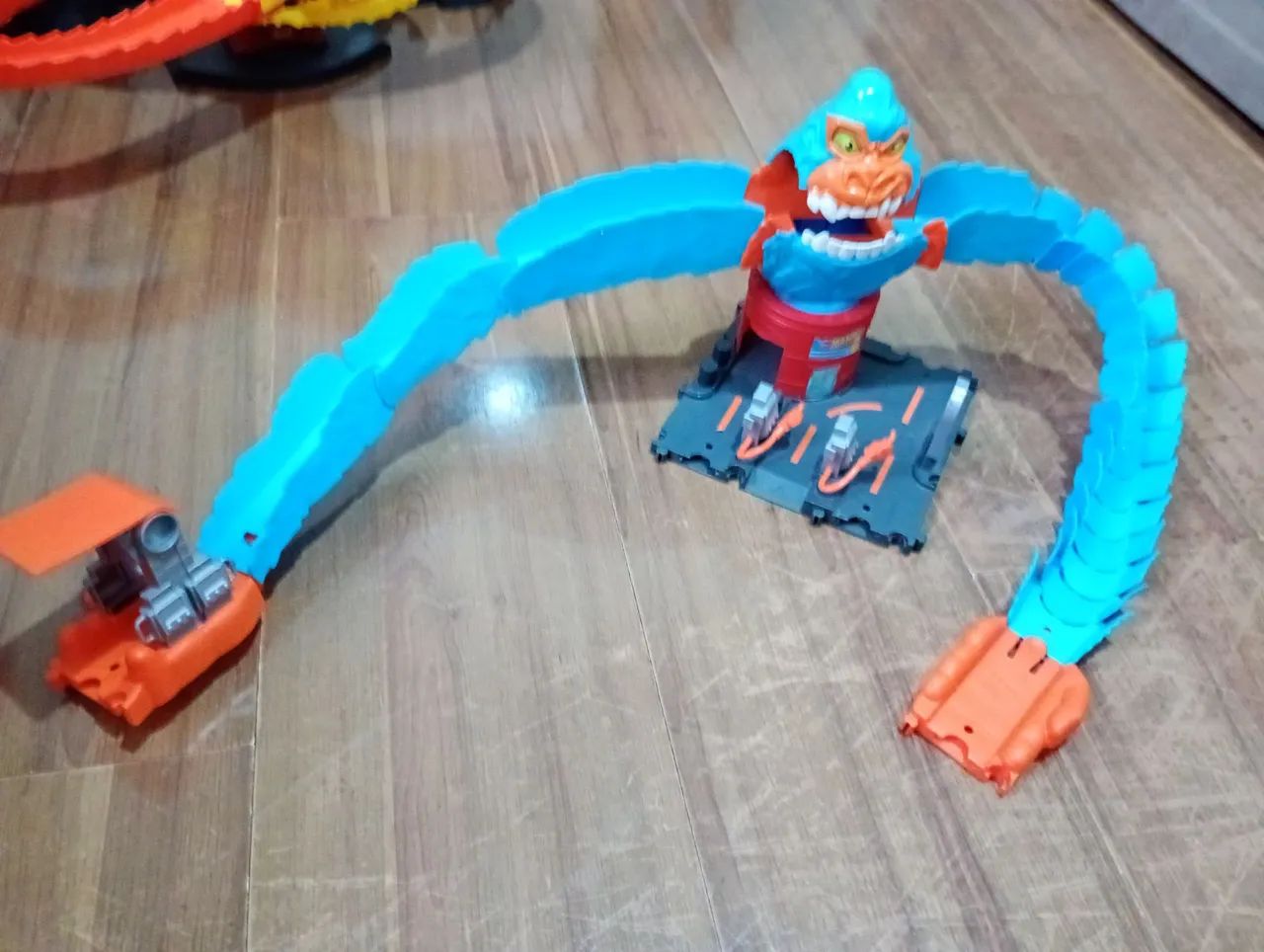 Pista Hotwheels gorila azul 