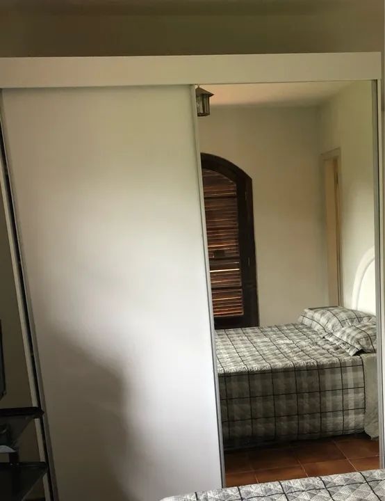 Guarda roupa seminovo 