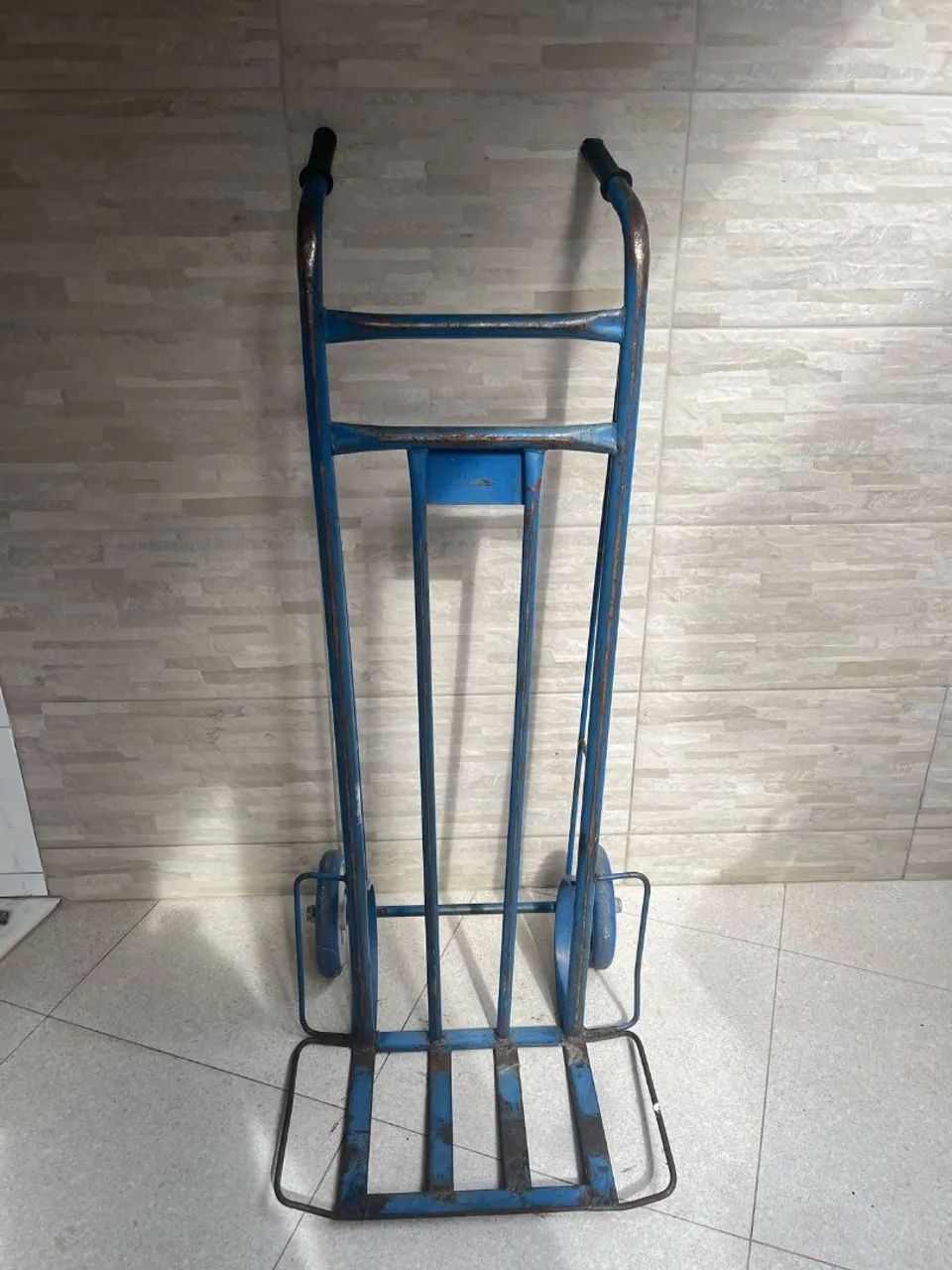 Carrinho  carga e descarga 