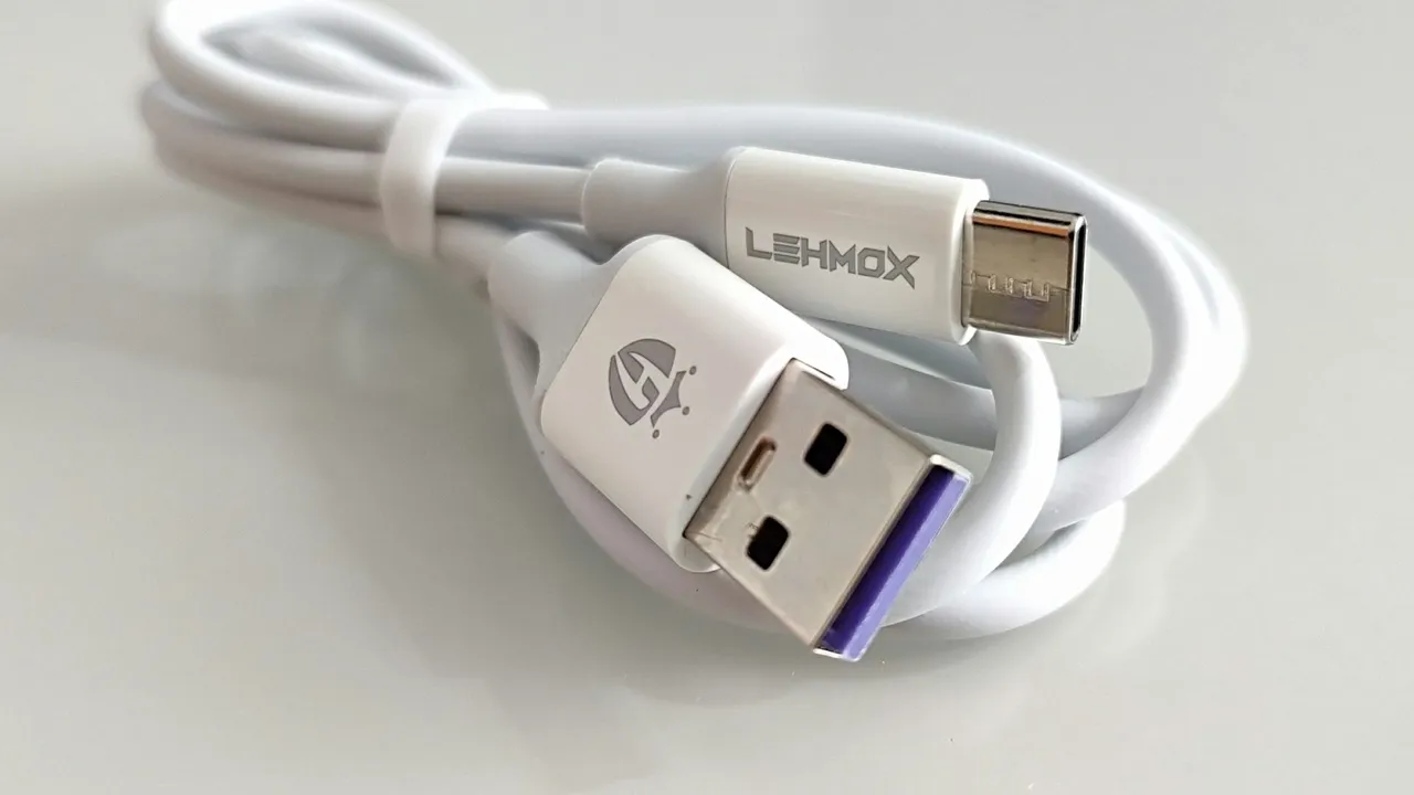 Cabo USB-C para Celular Lehmox - Novo