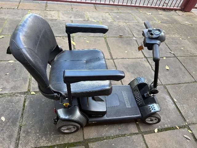 Scooter Motorizado GoGo Traveler - Cadeira de Rodas Motorizada Elétrica