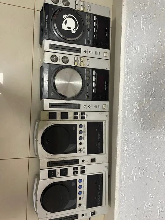 4 CDJs Pioneer - DJ