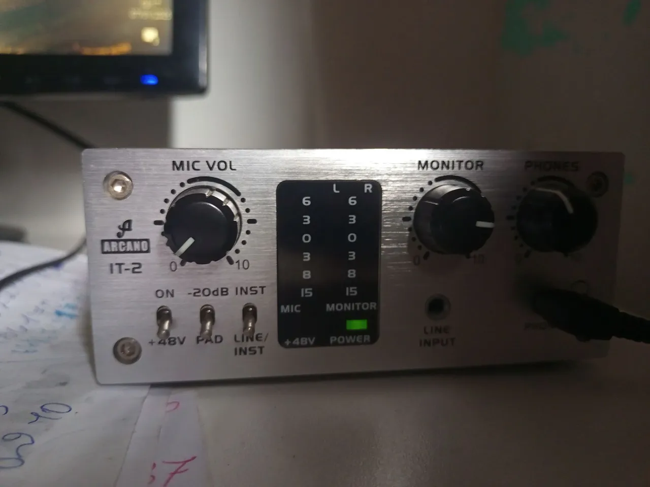Interface de áudio Arcano IT-2